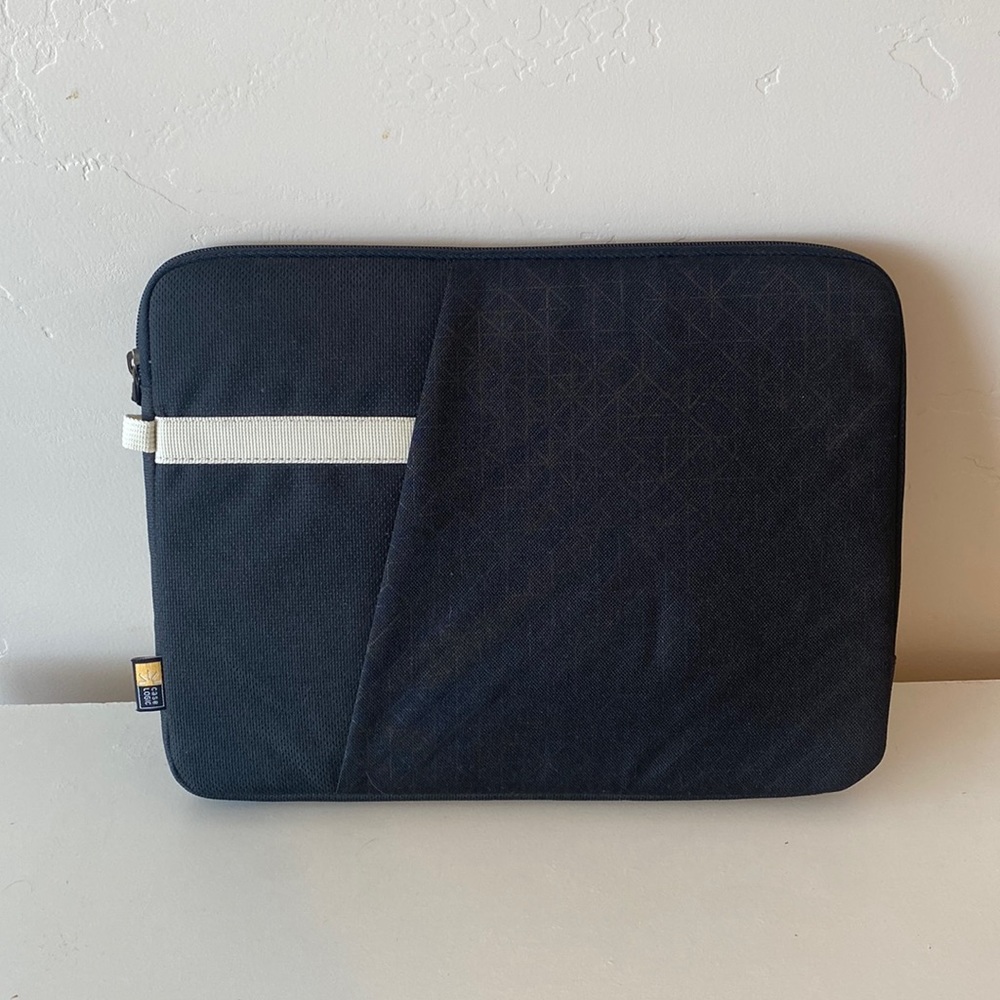 Laptop case, case logic brand